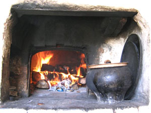 Печь, огонь и дым